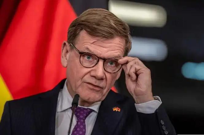 彻底闹崩了？G7外长会直接开成互喷现场，美国和欧洲盟友当面撕破脸，德国外长气到直