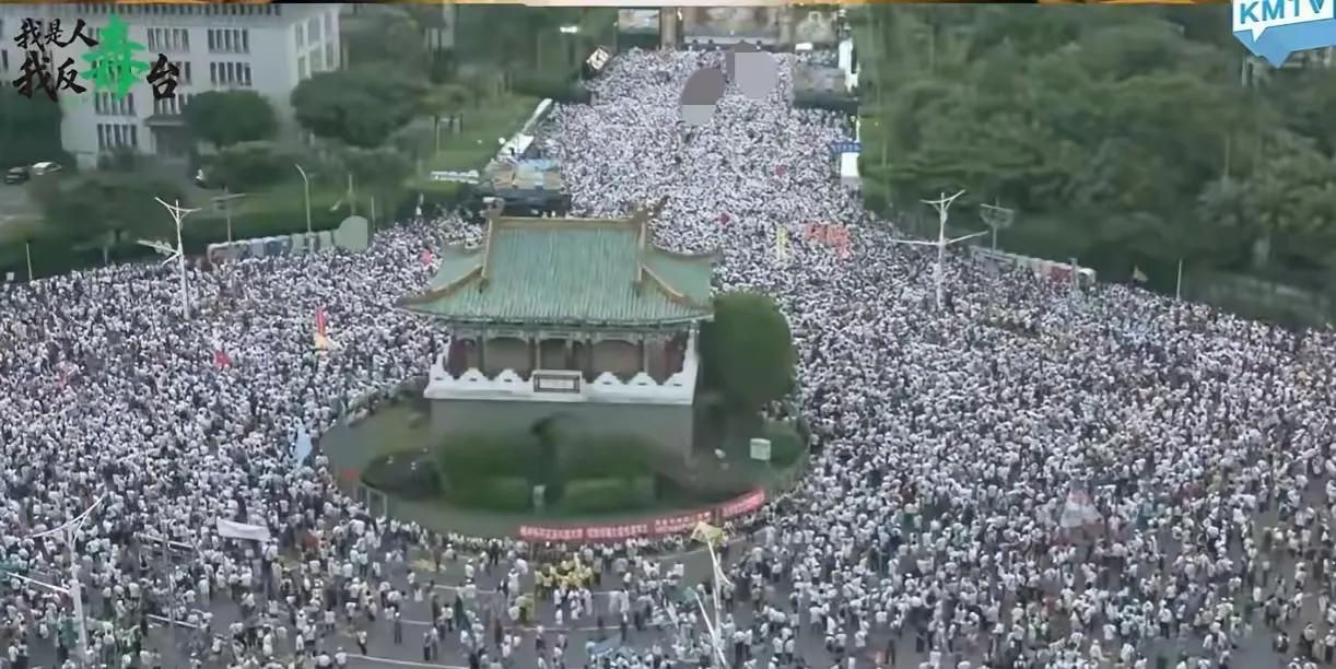 凯道炸了！开场1小时破5万，最后郑丽文宣布突破20万！台湾人民终于不忍了！

7
