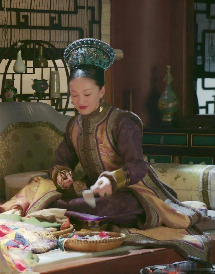 如懿坐姿🆚淑慎坐姿这样看谁更像乌拉那拉宜修的侄女 ​​​