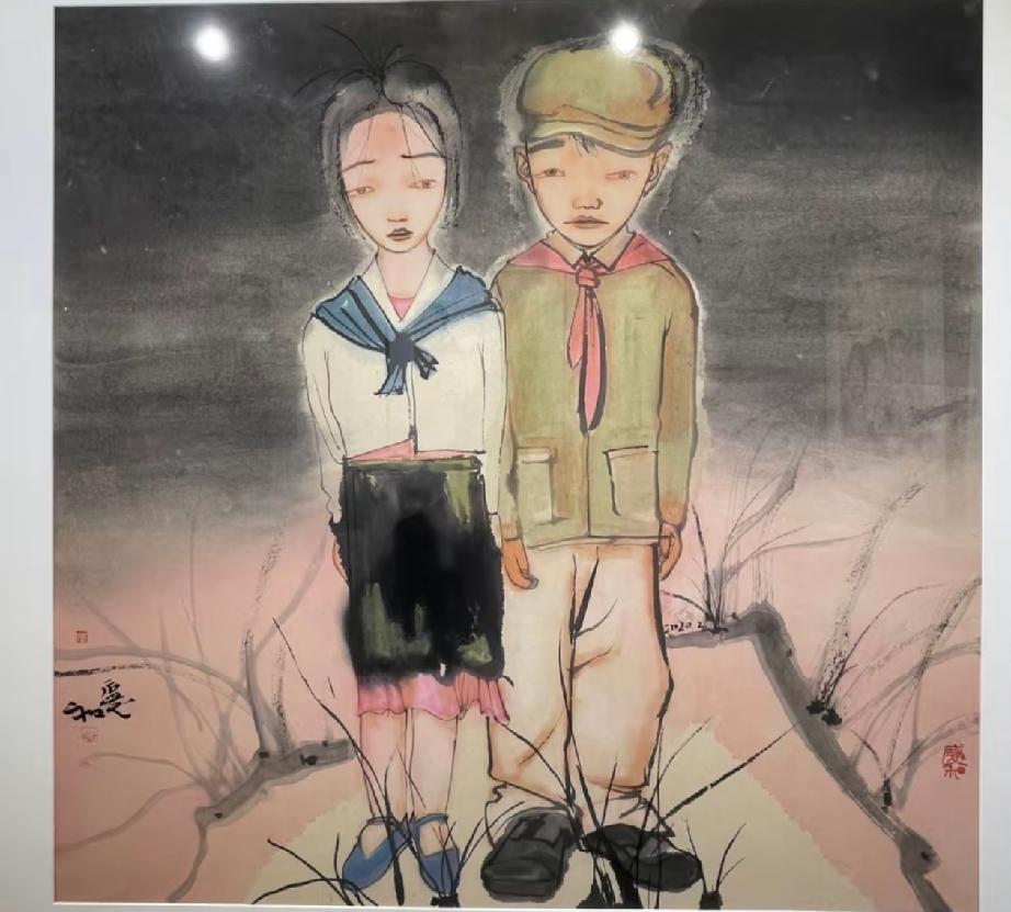 央美教授刘庆和的画风好阴森啊

他画面里的人物眼神空洞无神，神情萎靡麻木。整体色