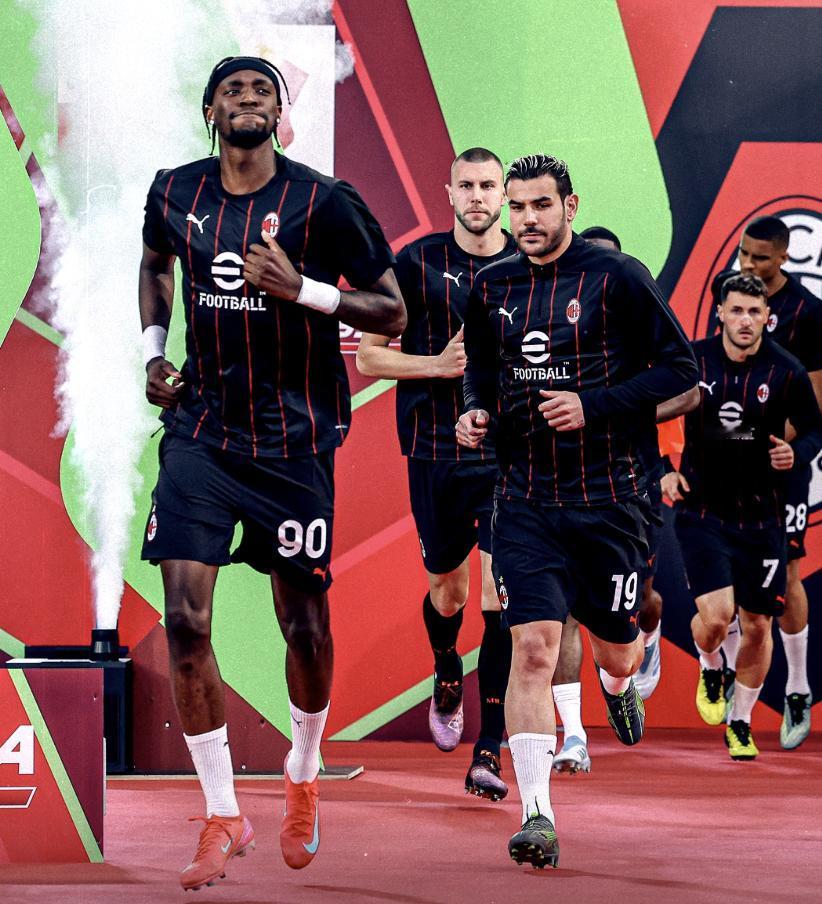 这就躺平了？特奥已经同意转会沙特联赛，转会费仅需2500万欧元！
两年前AC米兰