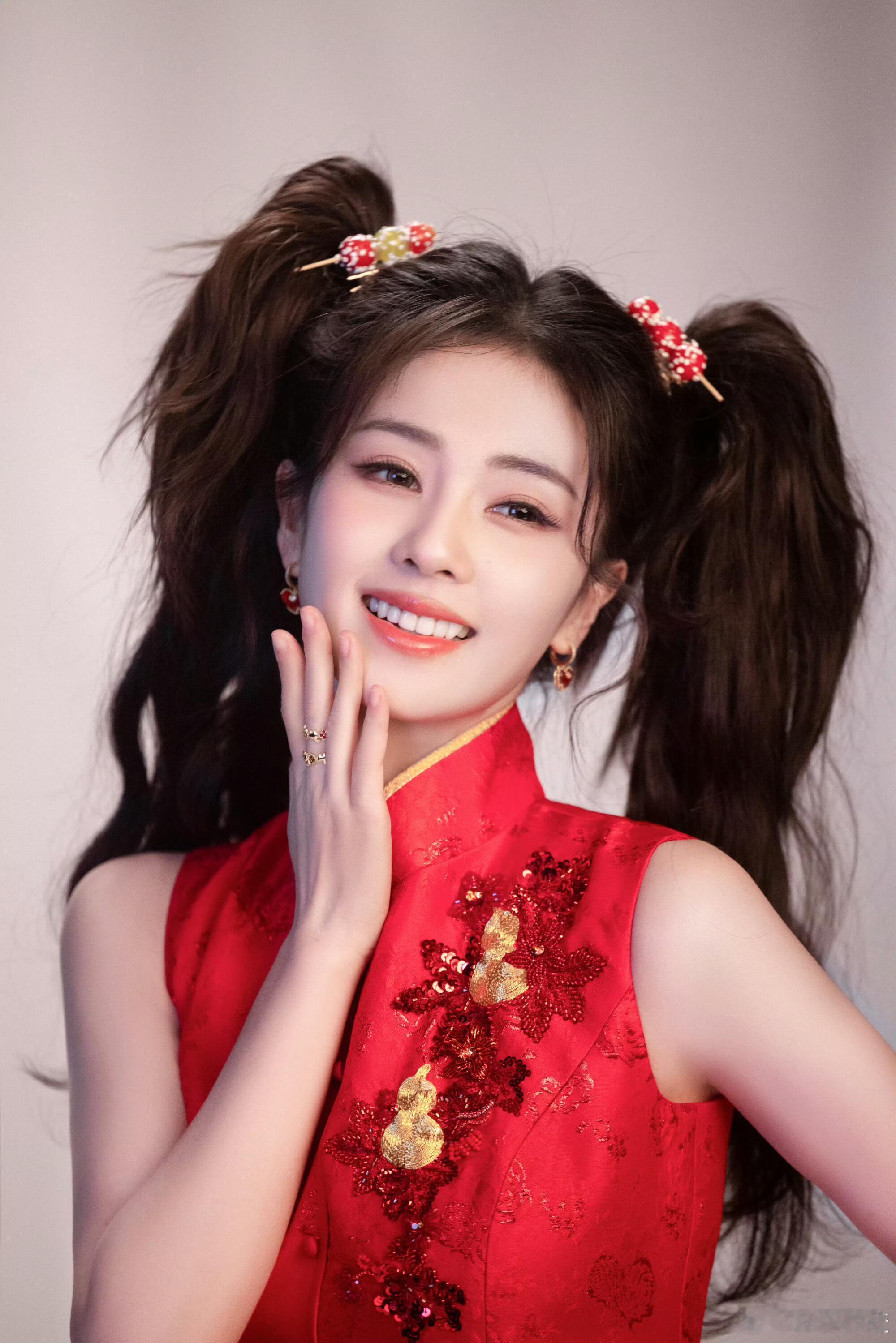 白鹿  恭喜白鹿代言王者荣耀，美照来了期待白鹿｜ 