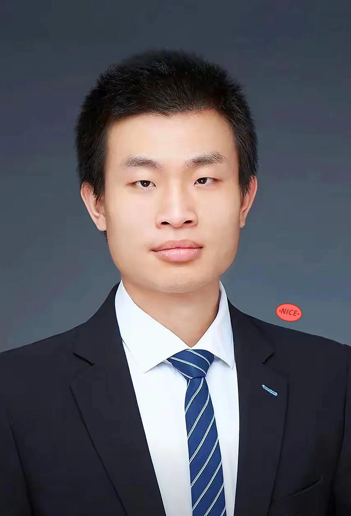 真是可喜可贺啊！
北大官宣，韦东奕将于2026年2月1日转为长聘副教授，且享受正