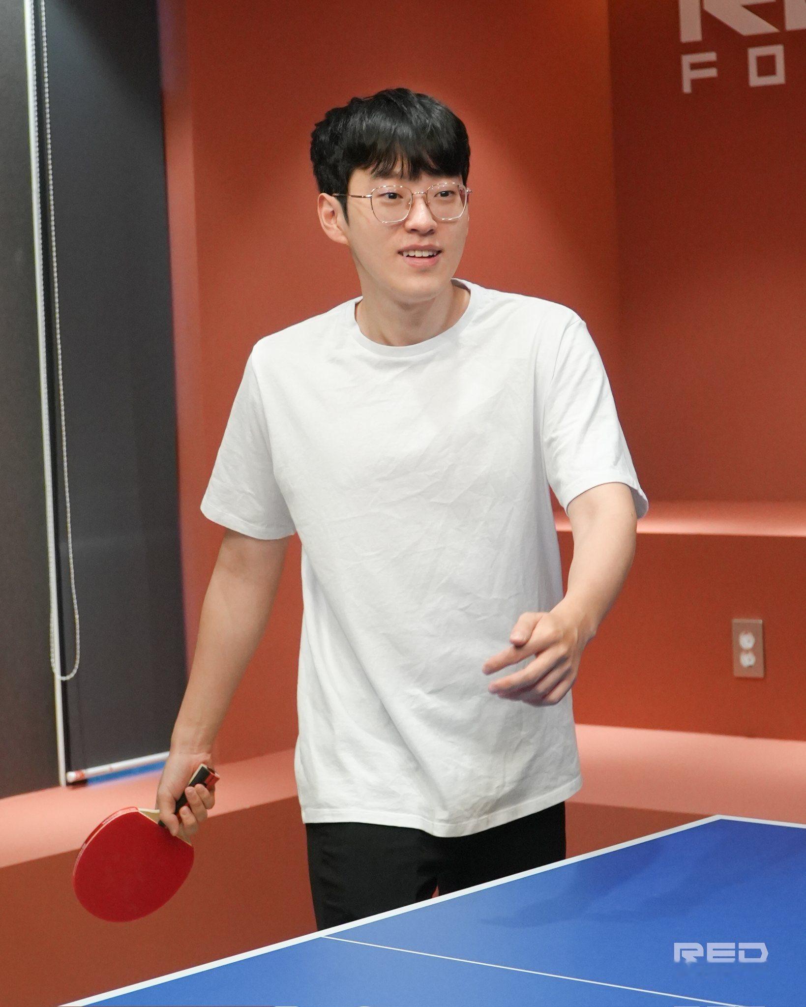 NS的大家打乒乓球🏓2025lck英雄联盟