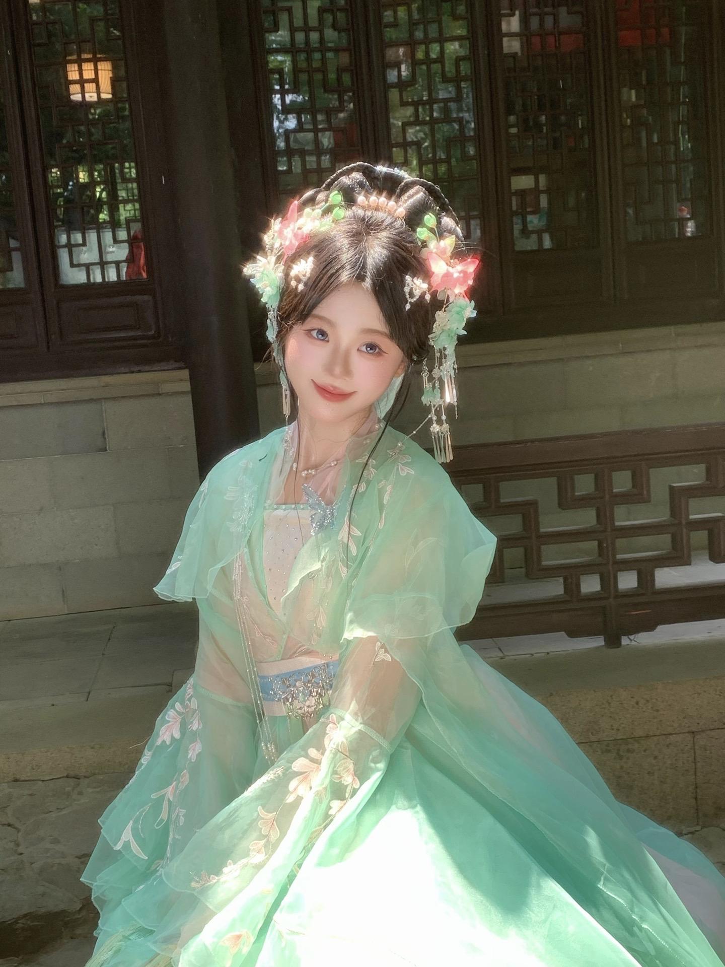 林间小仙，扇起晚风