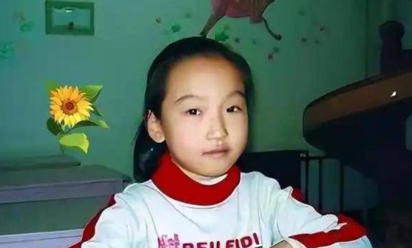 2007 年，内蒙古的一个 6 岁小孩被解放军军事经济学院珠心算队破格特招入伍，