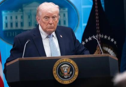 全网炸翻了！联合国不再惯着特朗普政府，直接正面硬刚，撂下一句狠话：只要敢动相关民