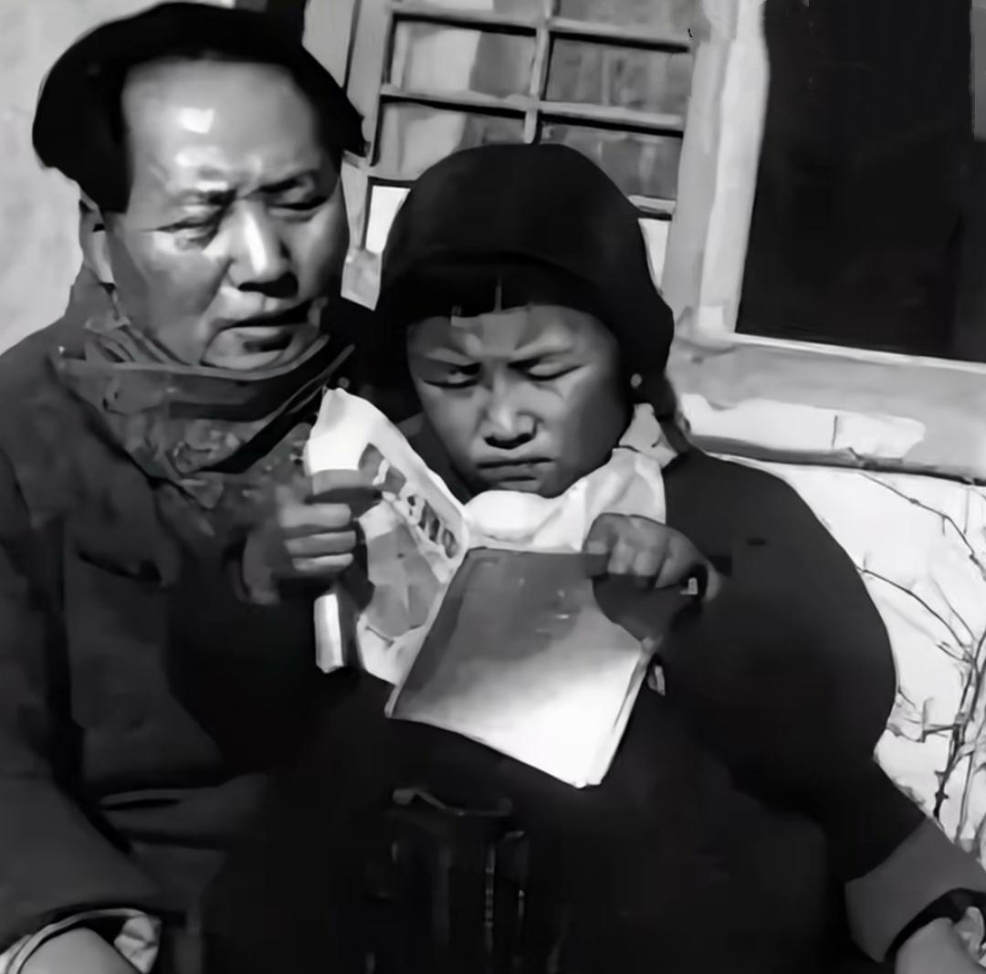 毛主席对李讷真苛刻，只给她十分钟见面时间，到点李讷扭头就走。

在上世纪六十年代