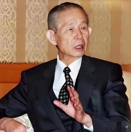 2008年经营之神王永庆离世，400亿瑞士存款曝光，子女争抢却一分拿不到
 
2