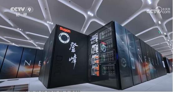 追完央视的《超级工程》，终于懂了曙光8000为什么坚持走异构算力路线！
在这里挺
