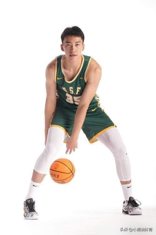 CBA抢人疯了！上海这招太狠了！
 
4月3号就是死线。
晚签一天。
直接少赚1