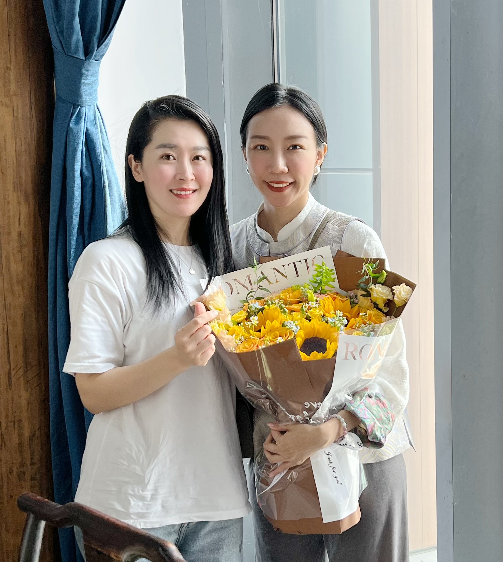 生活真的充满浪漫,远道而来的朋友每次见我都会送鲜花💐 ​​​