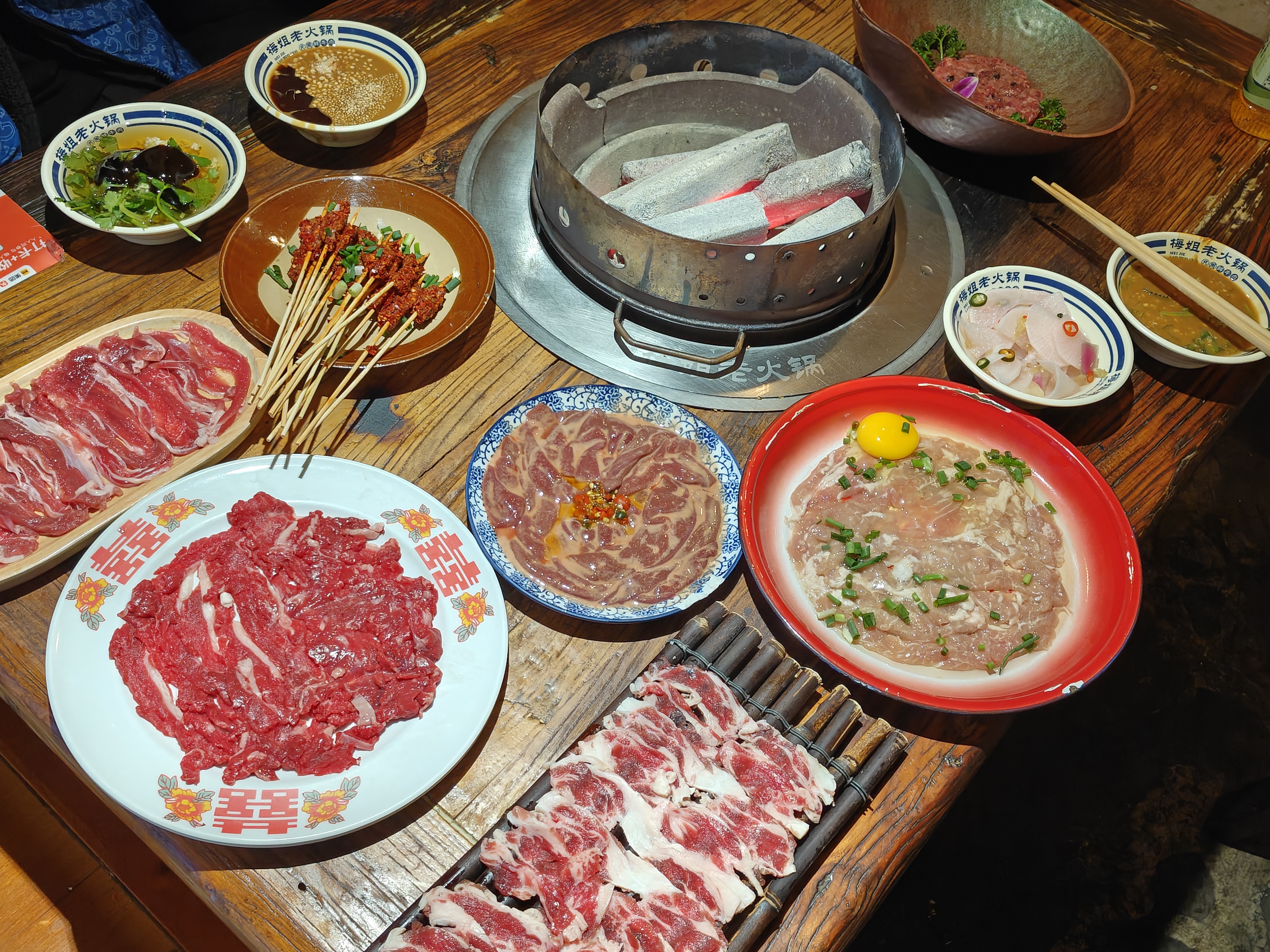 晚上好，吃了吗下雪之前来顿火锅