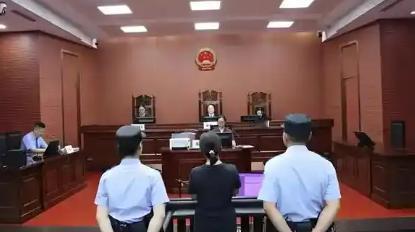 揭秘福州鼓楼区破坏军婚案：为何她被判刑一年六个月？

近日，福建省福州市鼓楼区一