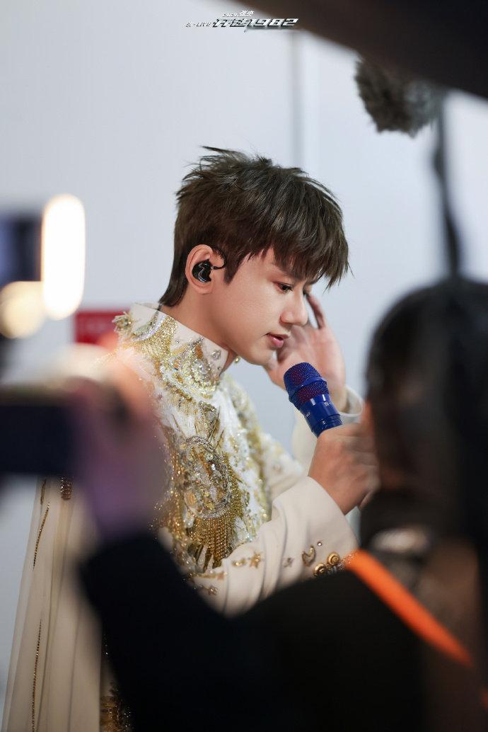 张杰每一场都十分美好十分精彩 不管是老歌还是新歌，杰哥一开口就把全场氛围拉到最满