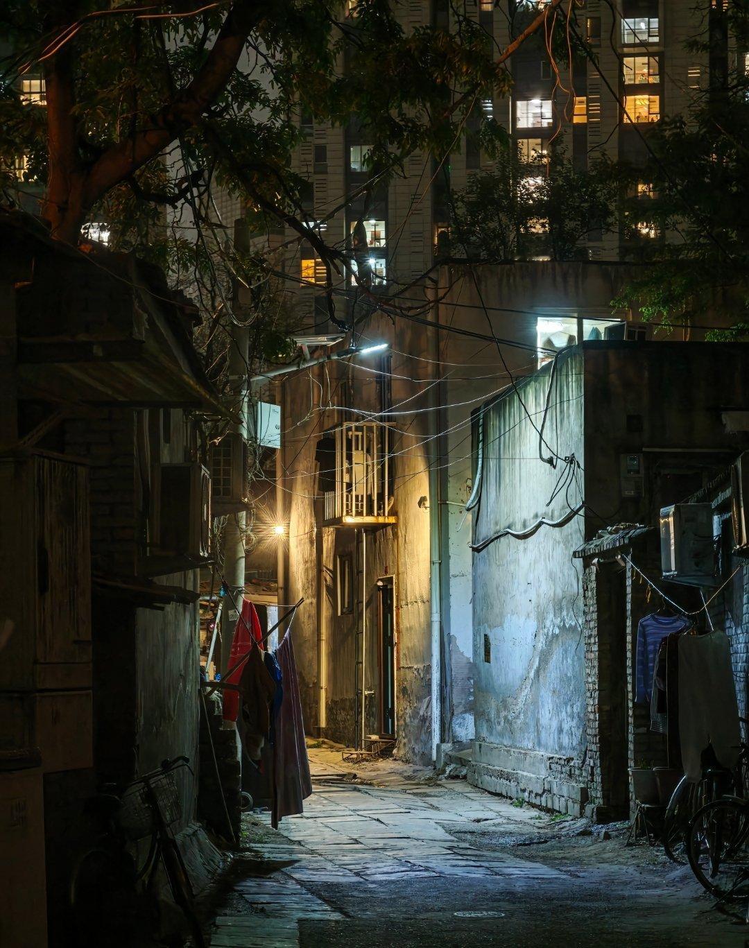 KOL吹，产品经理照单全收，然后真的以为自己做的贼牛逼于是给了一个爆表的价格这是