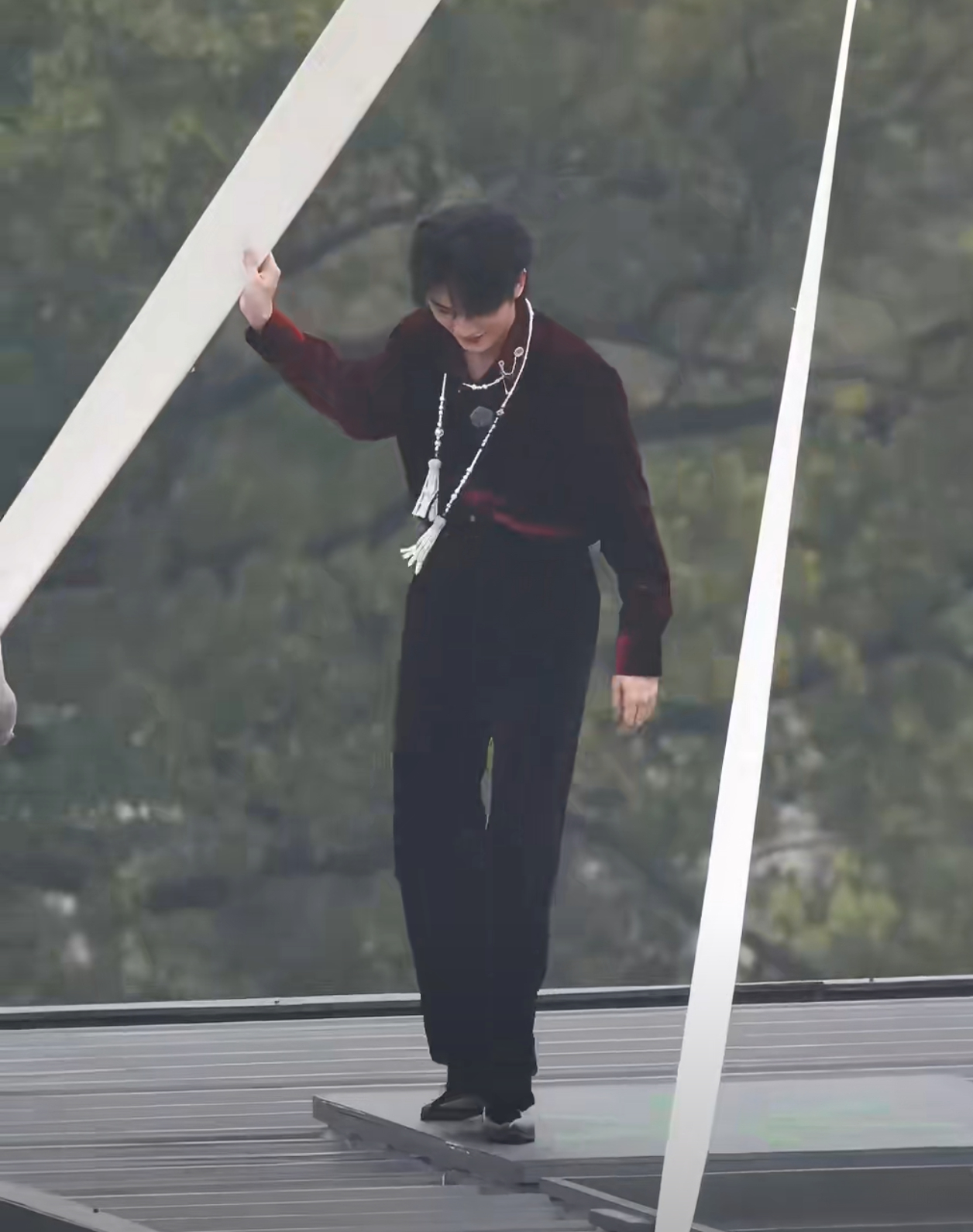 丁程鑫 开始推理吧4谁懂啊！丁程鑫这双尖头皮鞋也太杀了🥵又欲又拽，气场直接拉满