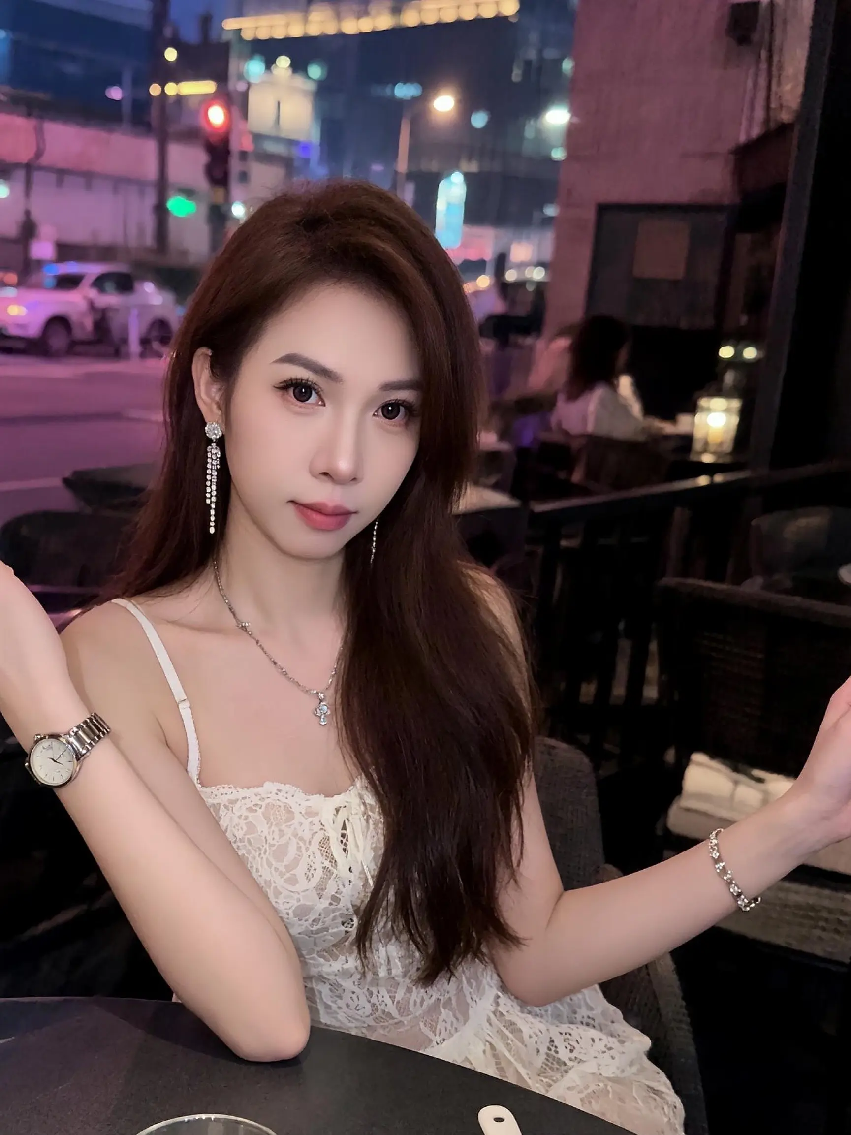 高颜值美女 高级感 港味 御姐 没有人能拒绝姐姐风