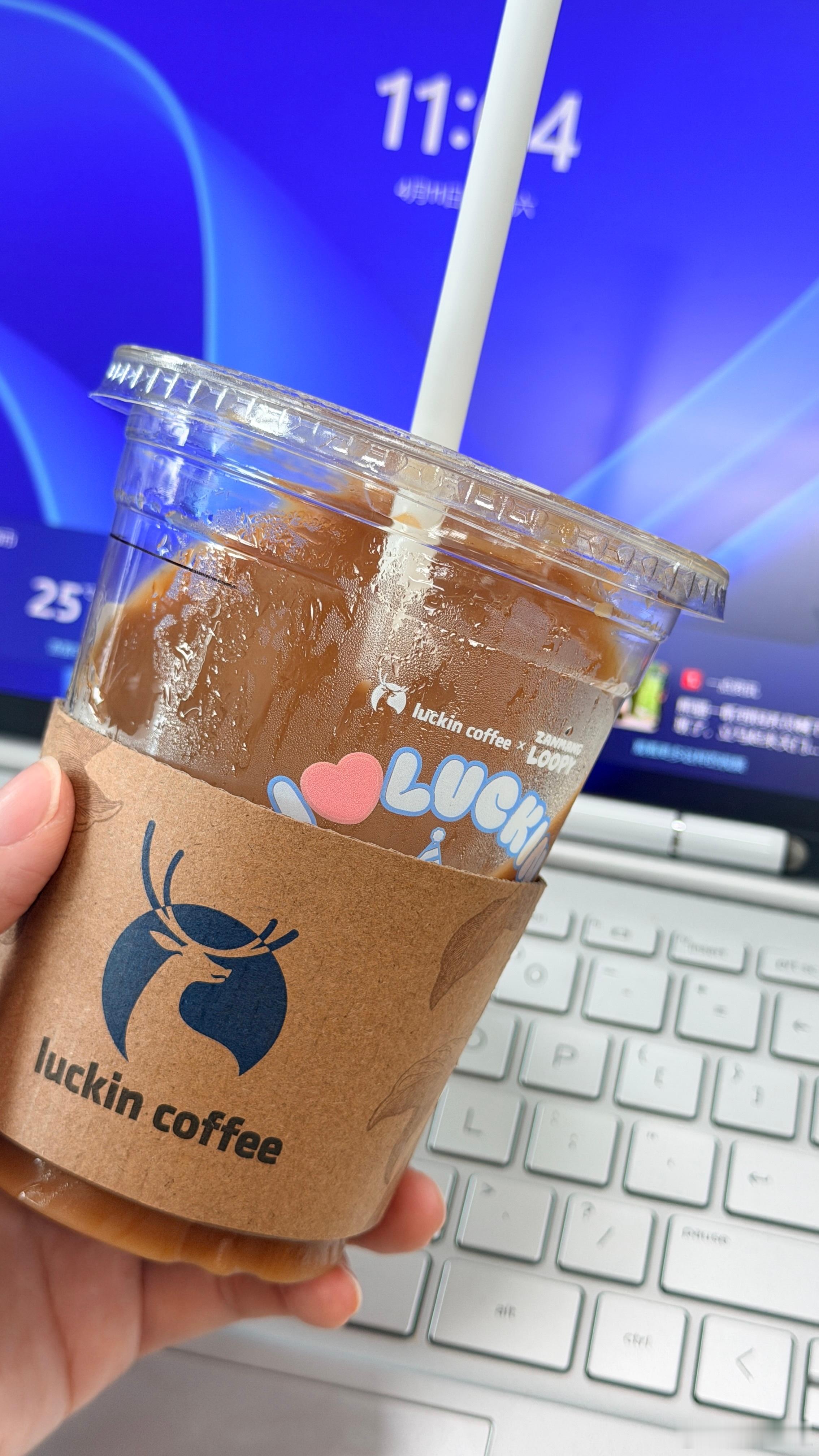 还有比我更牛马的嘛？大周末的在机场办公我的日常plog大力的高能量日常 珠海·珠