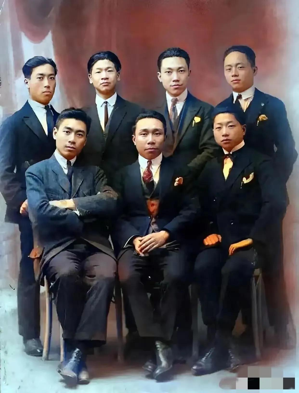 考考大家的眼力

民国四大美男之首，哪一位是我们敬爱的周总理？