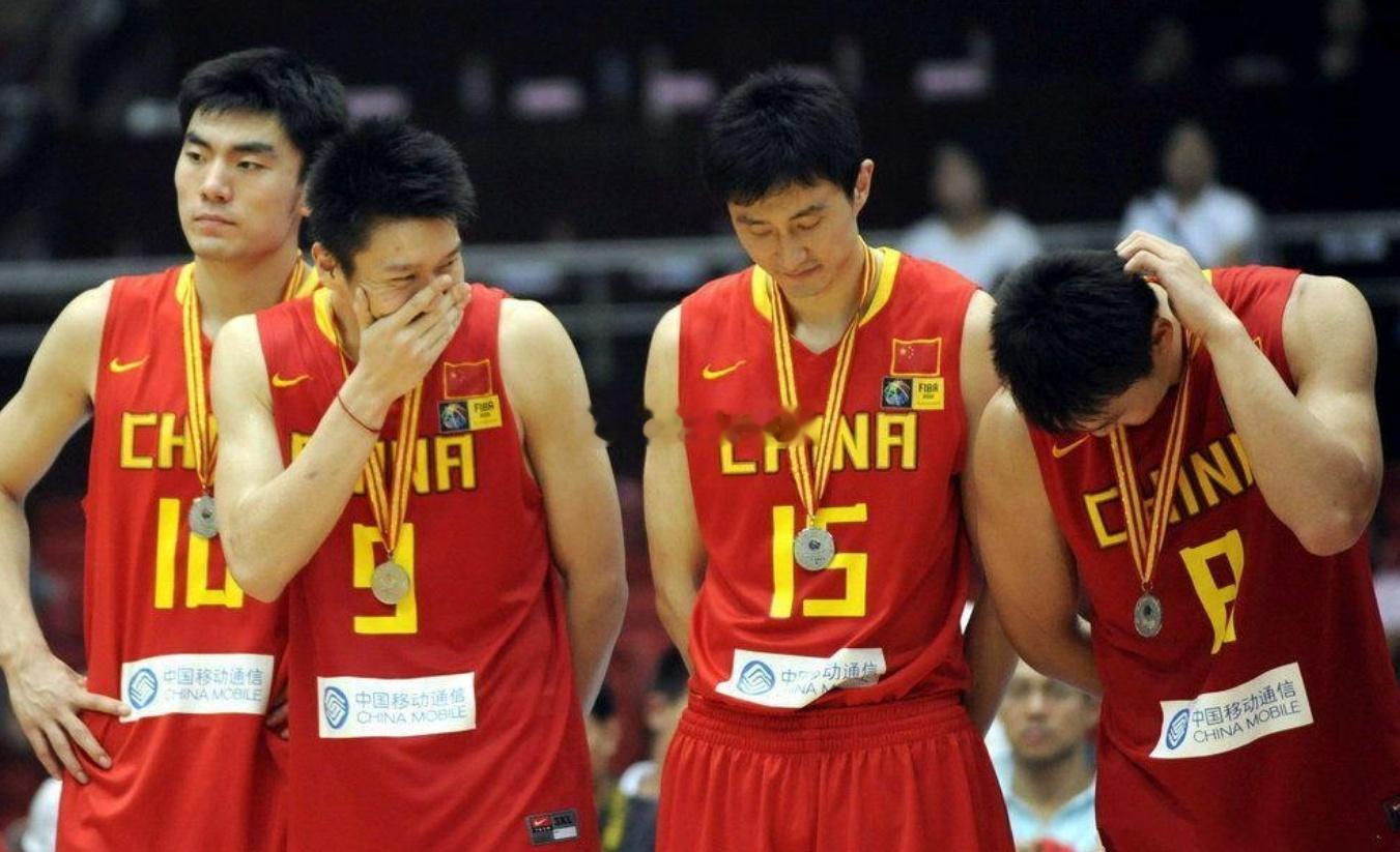 广东球迷还记得当年“广东帮”残害郭士强的偷笑门吗？ ​​​