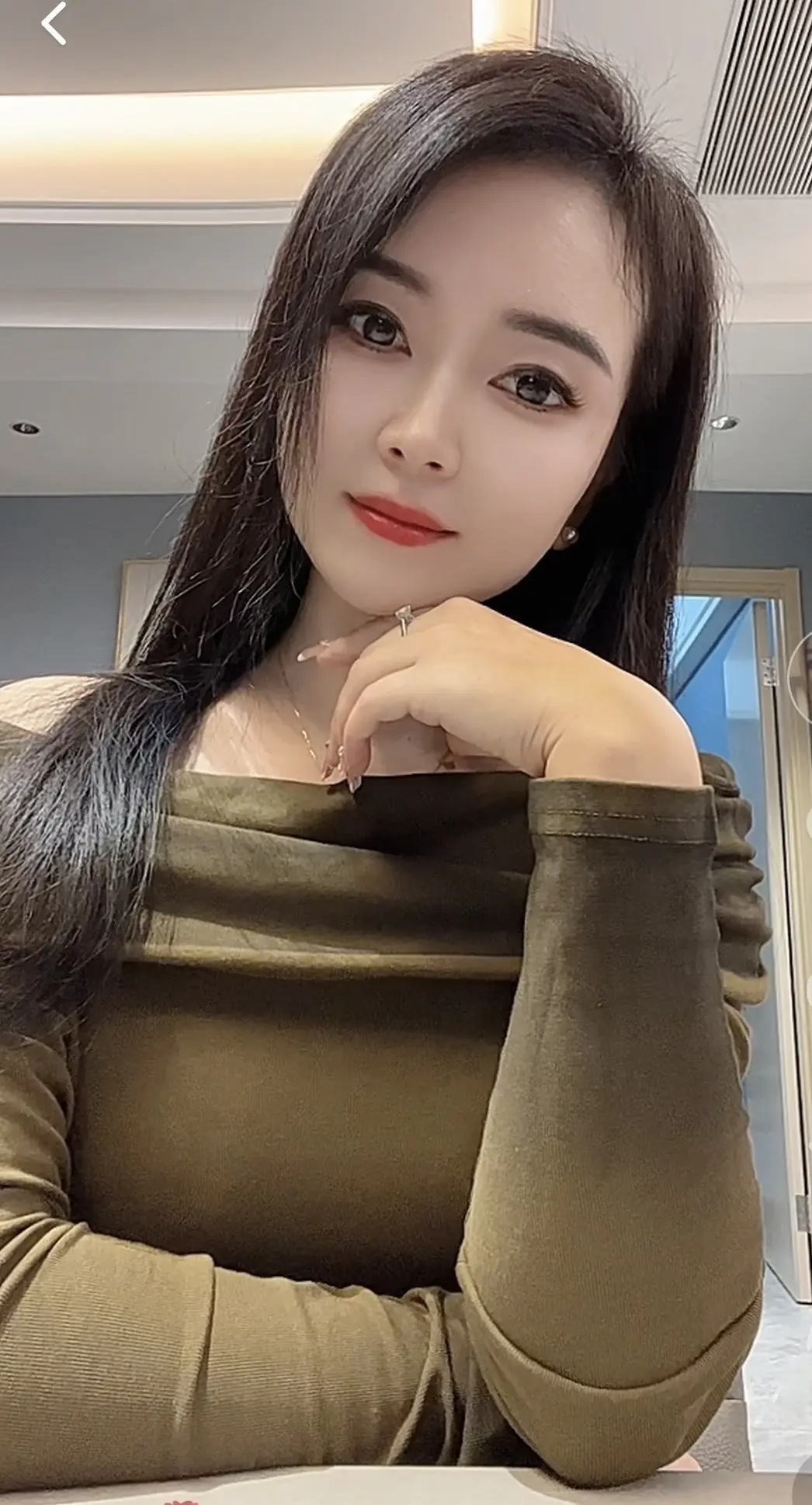 生活白般滋味，人生需要笑对