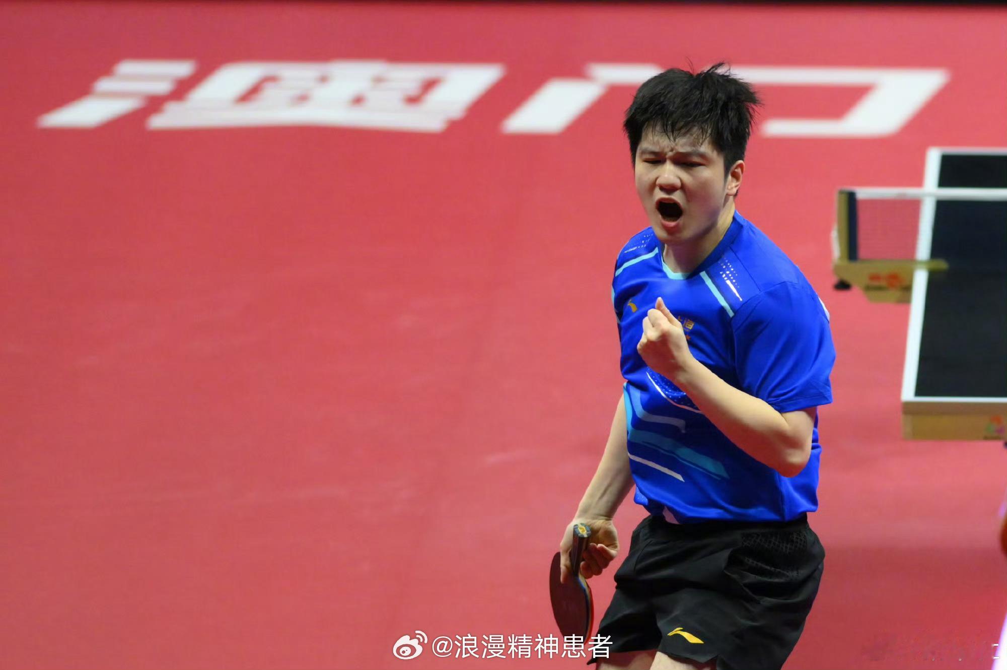 笑死🤣睡了个大午觉起来被星姐朋友的消息砸晕了离谱但又合理！樊振东缺了一年多郭嘉