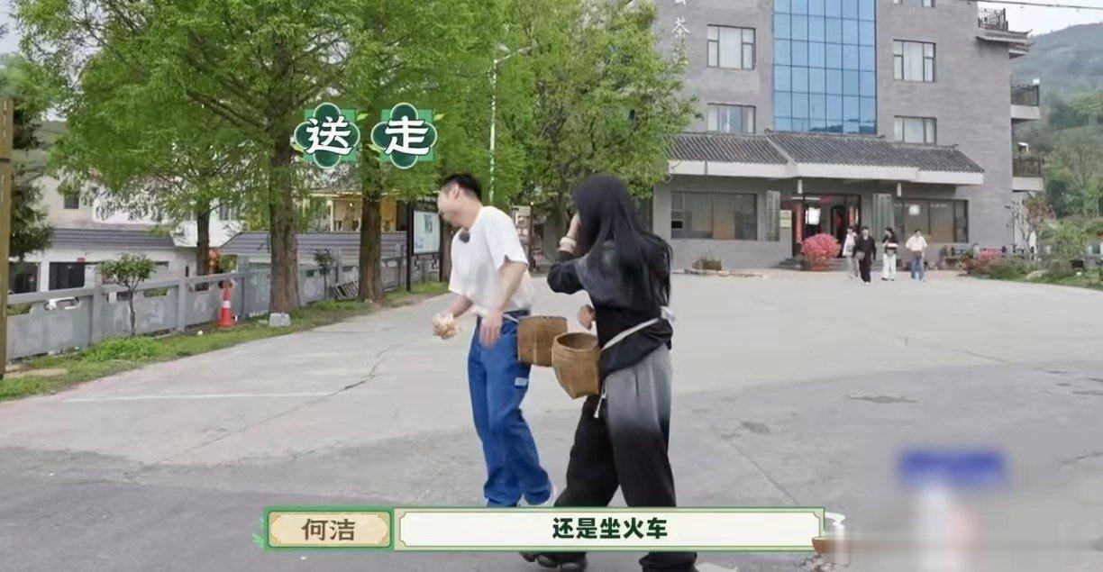 #何洁被毛尖之歌支配的恐惧#宋木子的歌确实有一种魔力，第一次听没有感觉，后面越听