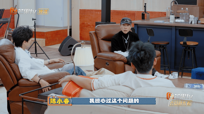 苏醒谈孩子因为自己的身份攀比 孩子长大了会感谢他爸爸今天的“狠心” 