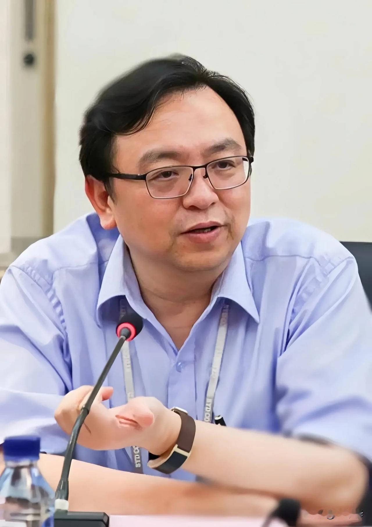 现在看来，魏老板所指的汽车界“恒大”，并不是比亚迪。

公开数据显示，比亚迪目前