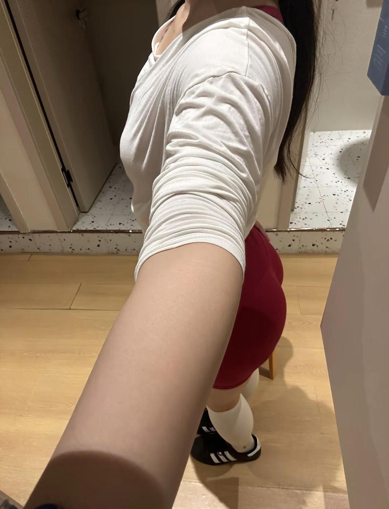 忍受孤独比忍受蠢货简单多了dou有好身材