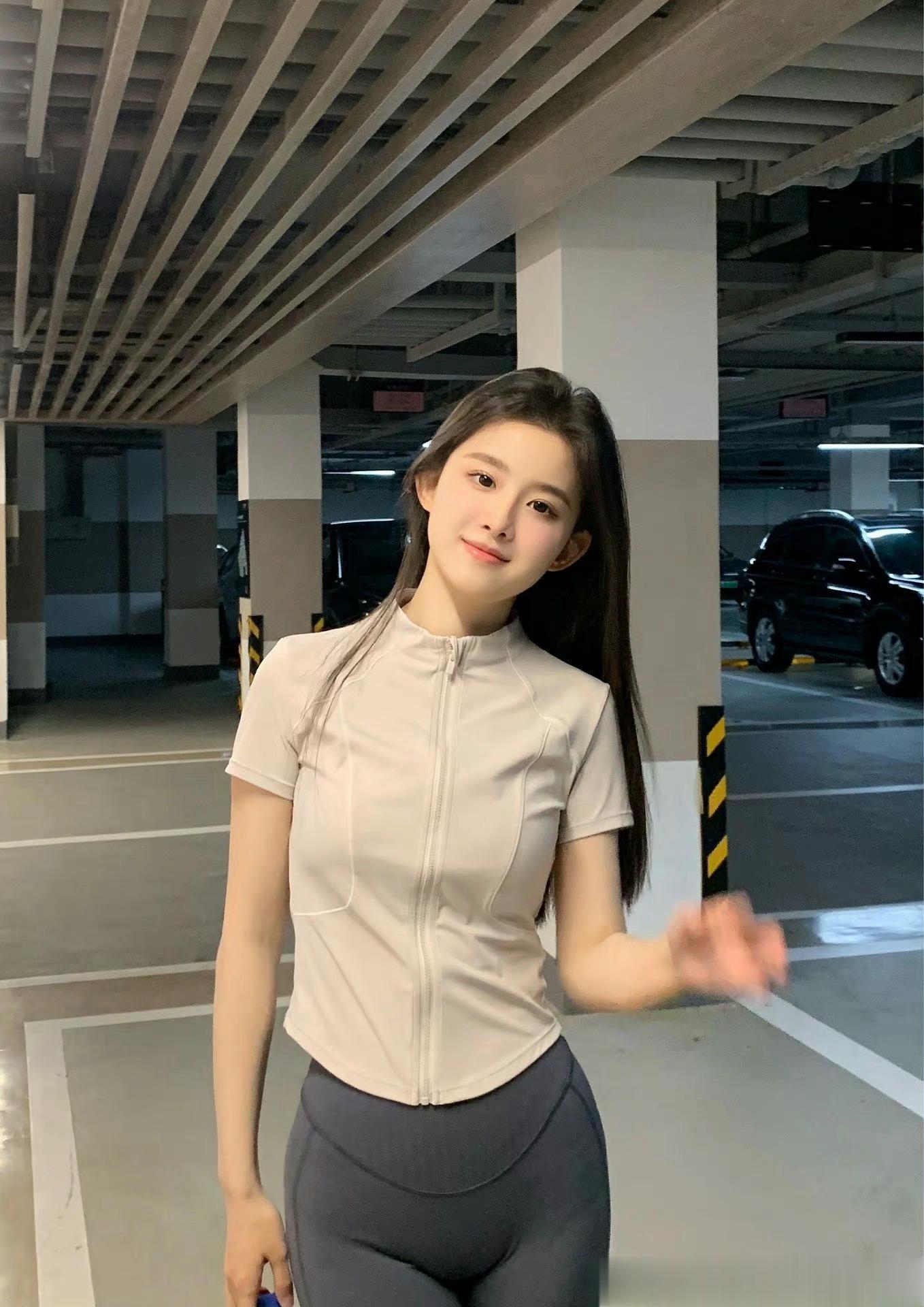 长远大趋势是优胜劣汰。短期个人命运则是适者生存。老子天道的思想通过达尔文的生物进