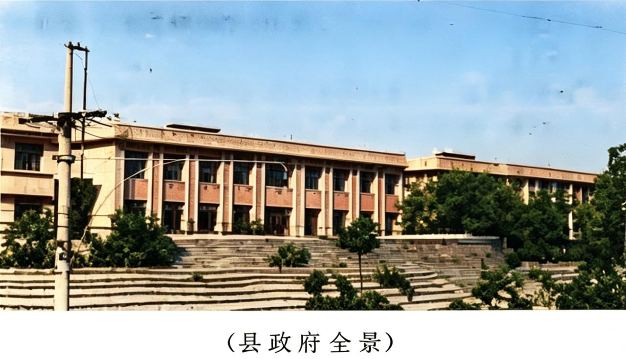 宁晋县在河北省南部，地处海河流城平原。县人民政府驻地城关，在省会石家庄市东南60