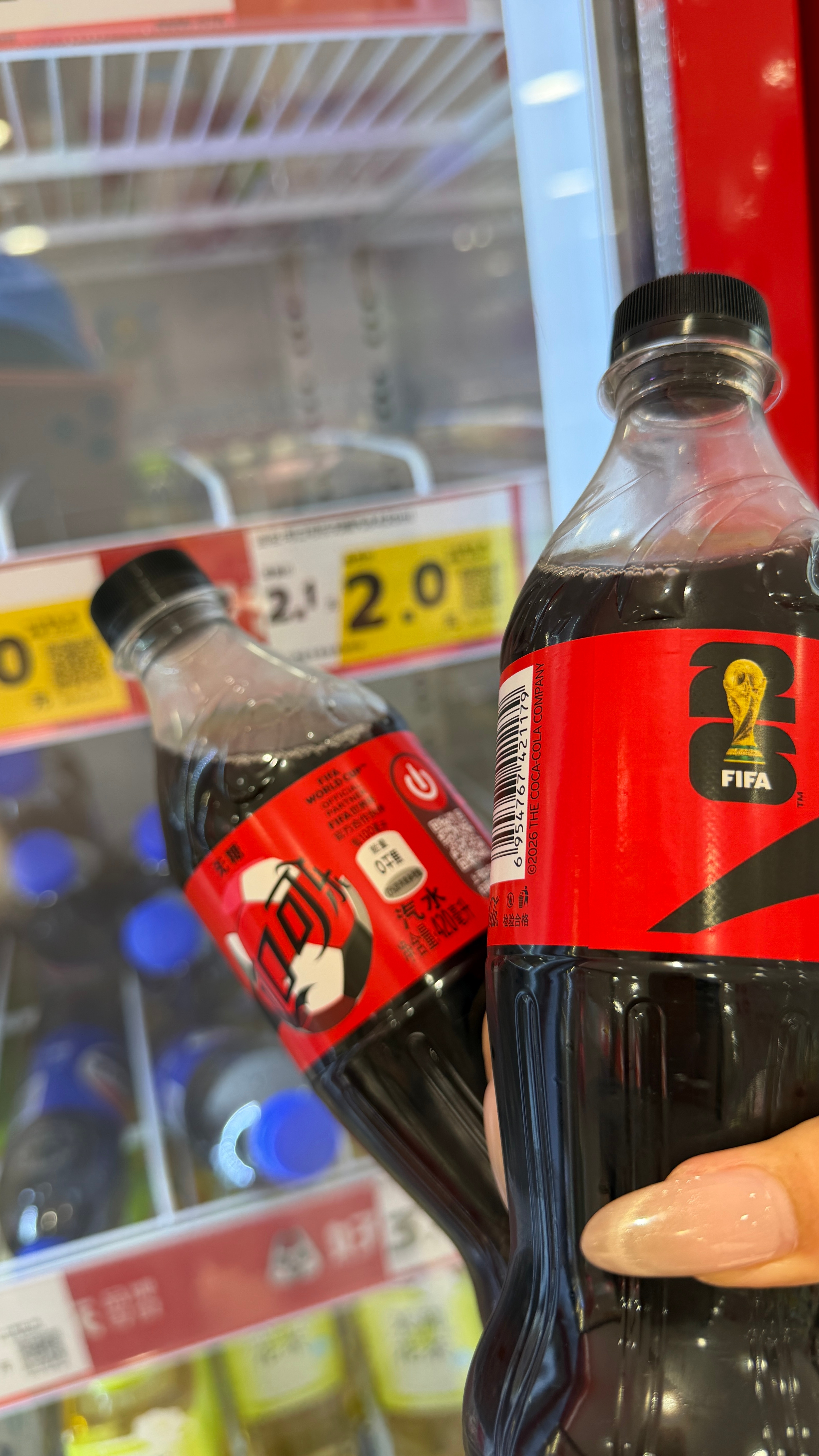 1.8元一听芬达，2块一瓶无糖可乐？！！神仙物价啊 很多商品都在涨价，只有可乐诚