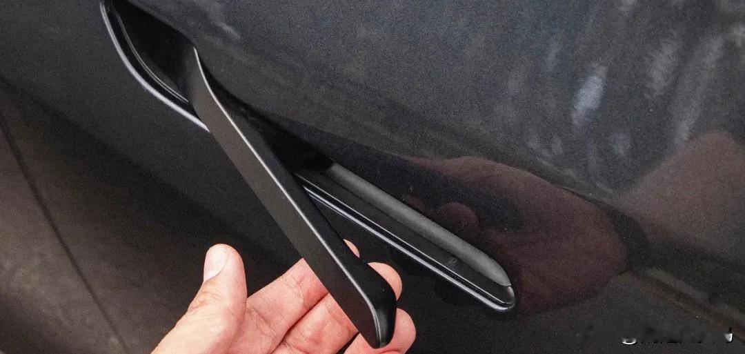 你敢信吗？市面上带隐藏式门把手的车型已经超千万辆了，这股风潮还是跟着特斯拉起来的