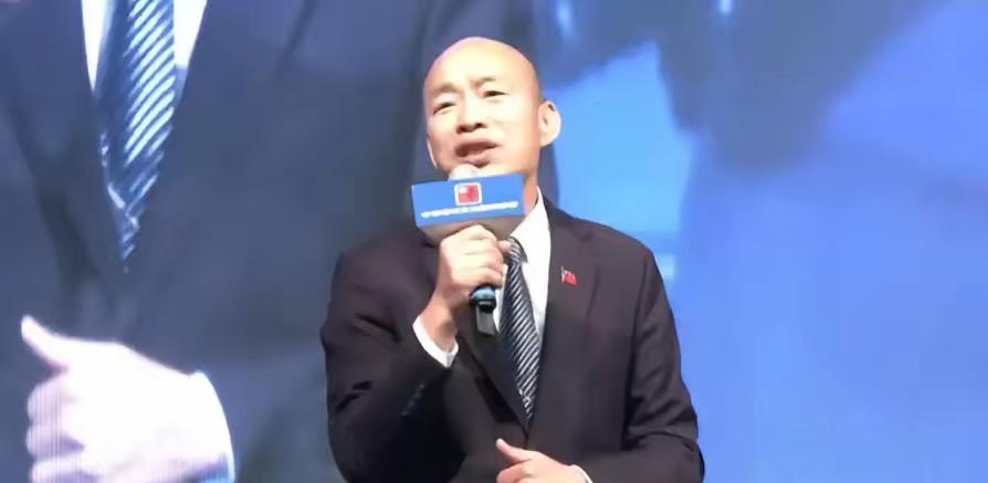 现在韩国瑜“飘了”，郑丽文和李乾龙打电话给韩国瑜致意时，竟然说，打来开除我？
