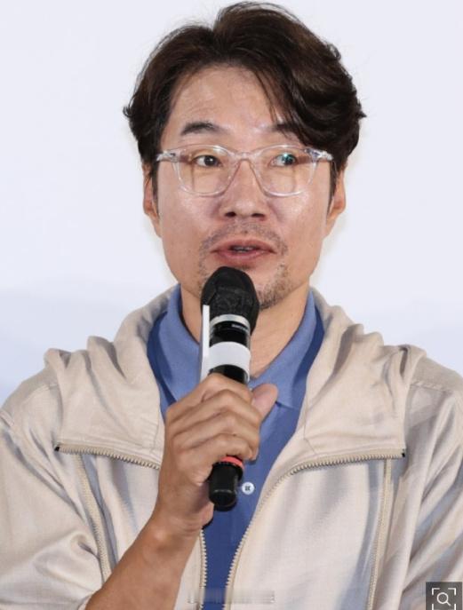 亲友称宋英奎因酒驾恶评难受 据韩媒，宋英奎亲友透露他去世是因为酒驾新闻和恶评，酒