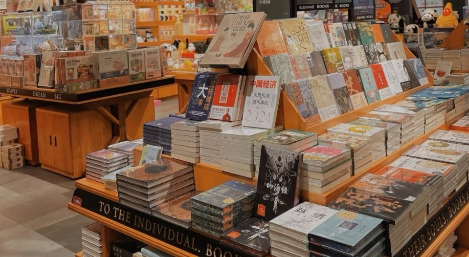 专业选择直接决定考研薪资提升的幅度，知识密集型、技术驱动型专业在起薪、长期涨幅和