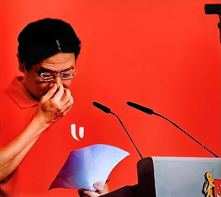 突发！新加坡总理五一讲话当众落泪！小国在大变局下太难了！
 
谁能想到，以冷静沉