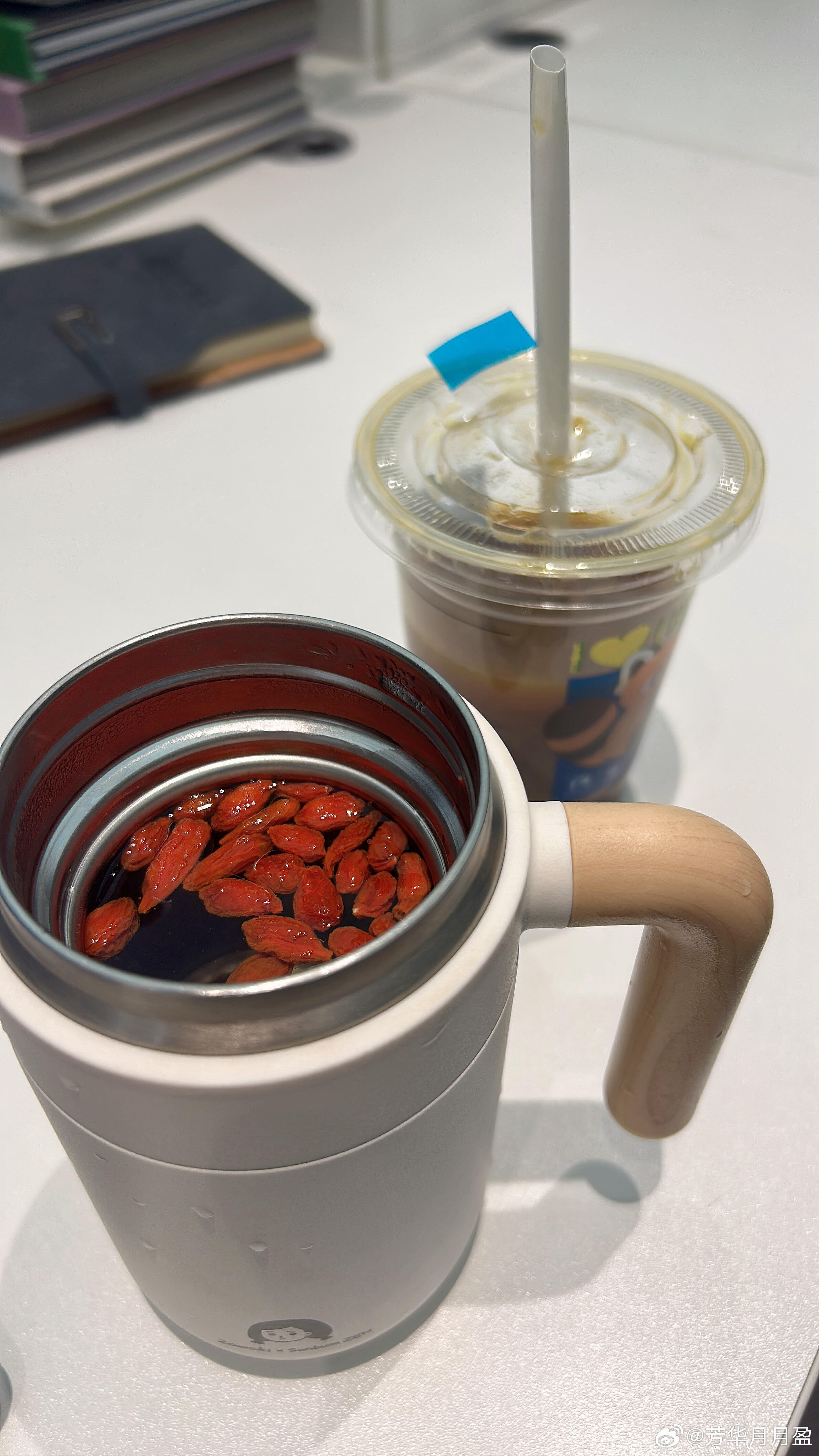 个股都出现了回落，医药板块回落比较大，但大盘问题不大，只要回避近期大涨的个股，整
