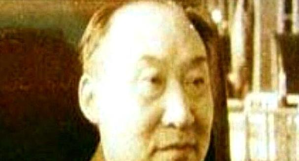 1972年，钱学森在中关村大街散步时，碰到一个乞丐向他乞讨，当钱学森仔细一瞧，却