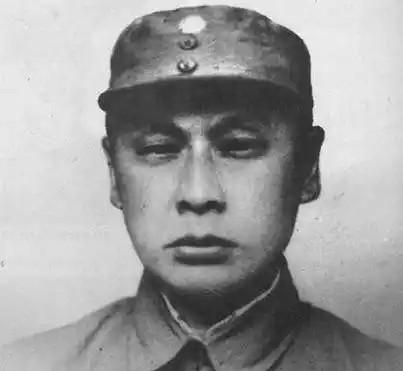 1943年，新四军成功俘获了国军副总司令韩德勤，然而，陈毅却作出了一个令人意想不