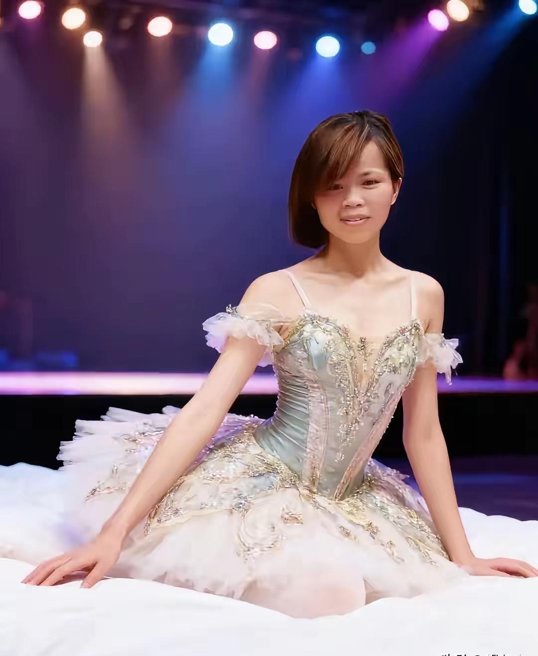 罪犯许金花身份曝光！曾在洗浴中心以跳舞为生！
此人性格强势，脾气暴躁！长相不好看