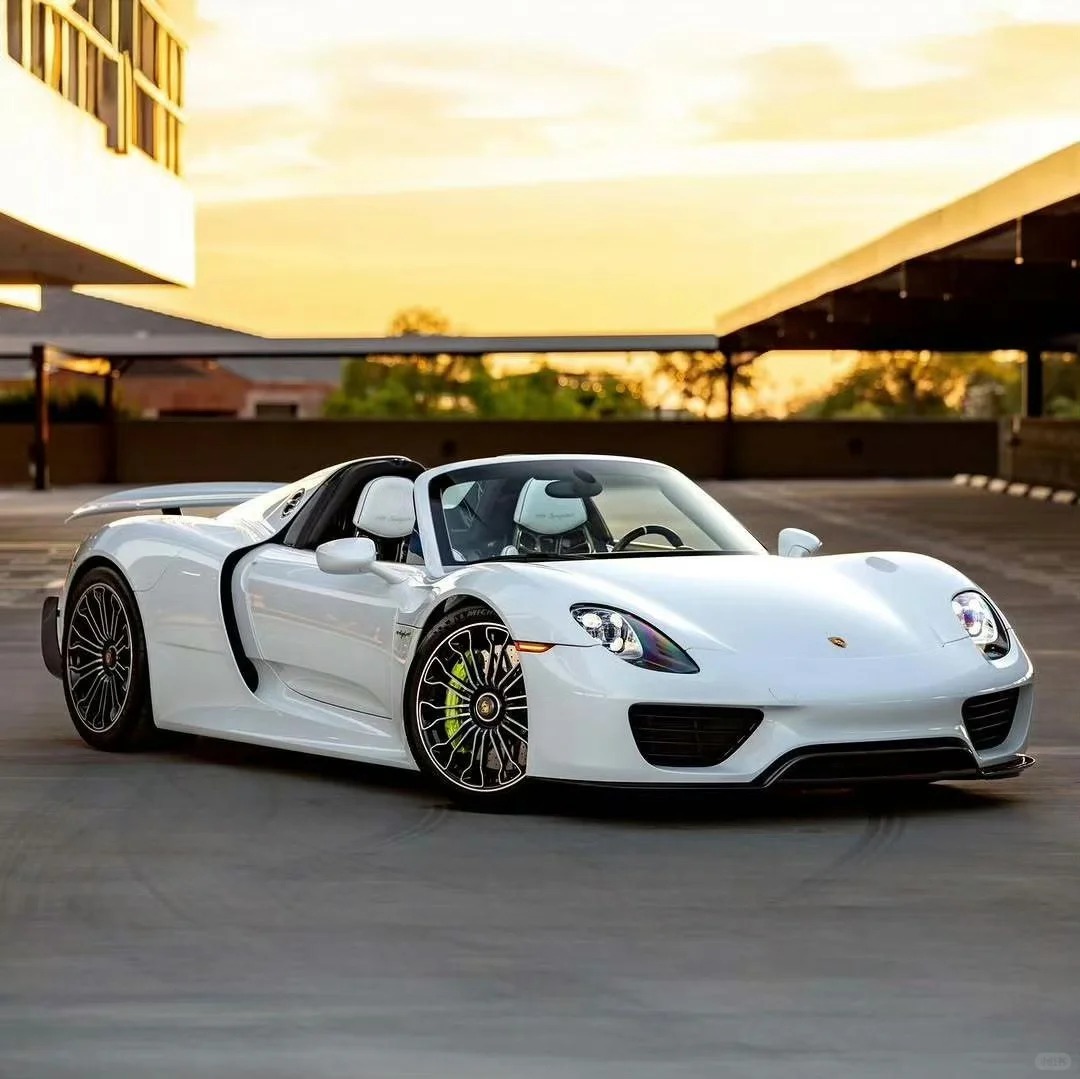 Porsche 918 Spyder，颜色低调，车型就不能低调了绝美车片 ​​​