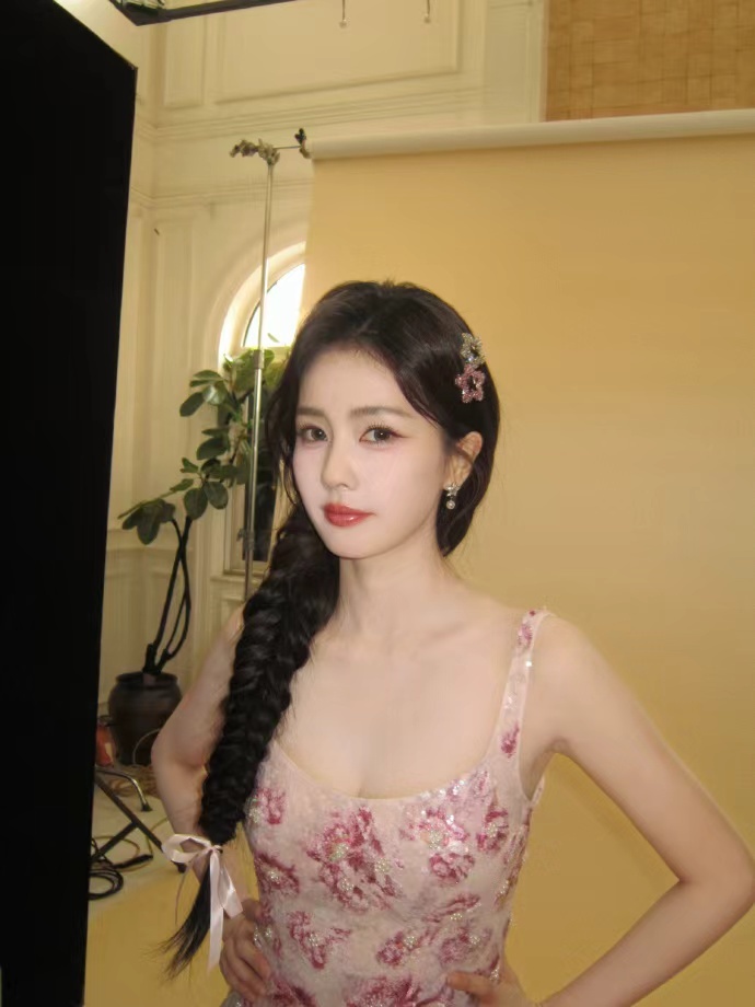 一整个夏天的甜度都被白鹿承包啦白鹿的甜度 白鹿的甜度，一整个夏天的甜度都被白鹿承