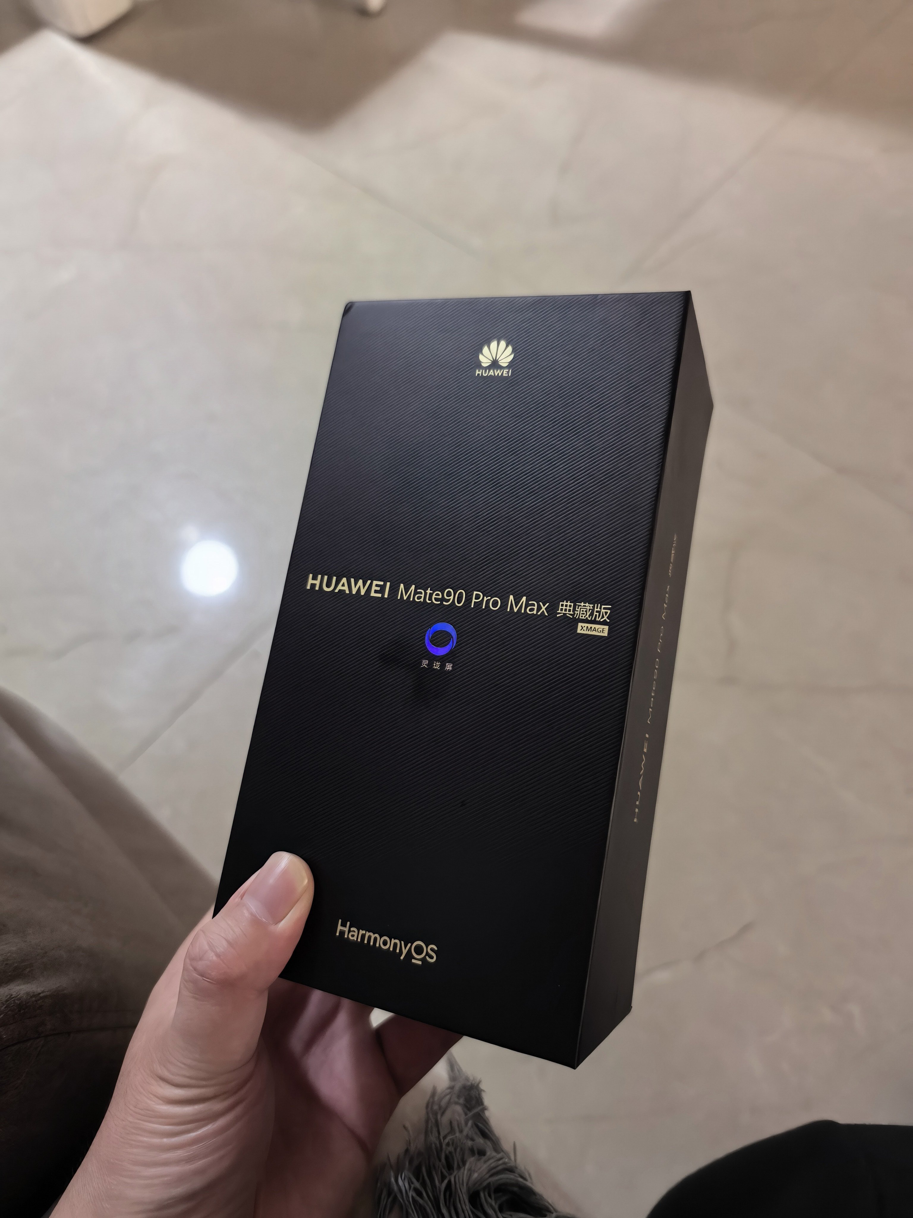 华为Mate90系列销量Mate90系列Pro Max销量占比超40%，这个结构