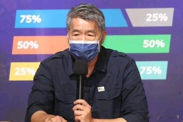 张亚中对个人中国人身份以及两岸一家人的血缘认同是毋庸置疑的，对于反对台独的立场，