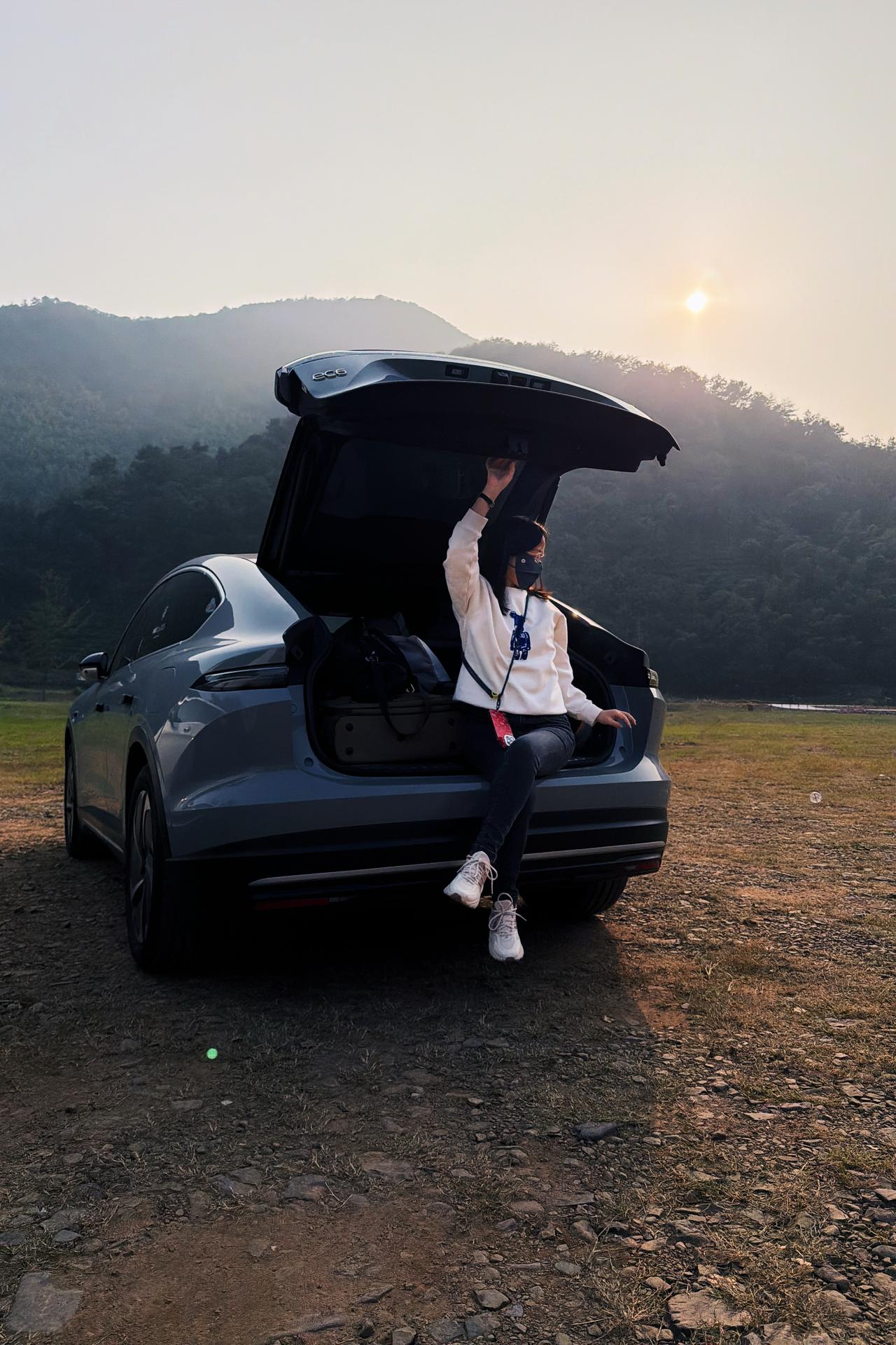 11月份第一周，媳妇要去无锡窑湖大酒店开会，要搁以前无非是打车动车打车，现在买了