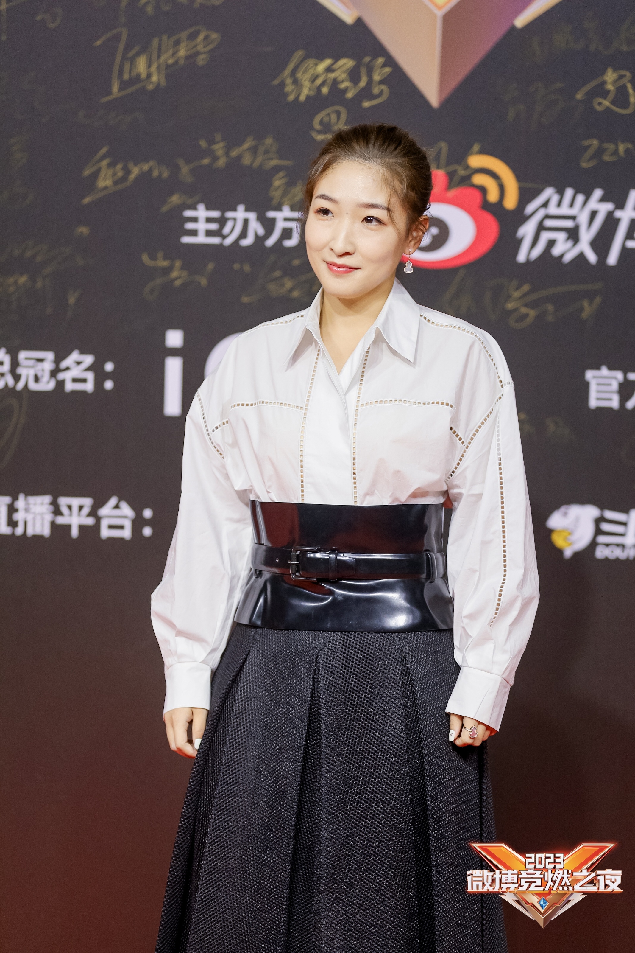 #刘诗雯红毯生图太能打# 来了，小枣状态看上去很不错，生图都这么能打！#刘诗雯[