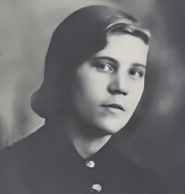 蒋经国和冯玉祥之女冯弗能，这段婚姻到底算爱情，还是政治试探？
蒋经国，这位后来在